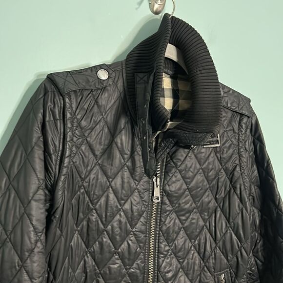 Burberry Quilted Moto Jacket Convertible - Picture 3 of 16